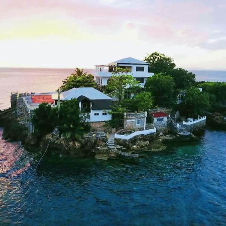 Utopia Island Resort Batangas Exteriör bild